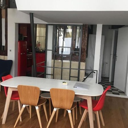 Spacious Loft At 2 Steps From The Chocolate Museum パリ エクステリア 写真